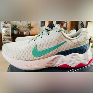 Nike Womens WMNS Renew Ride 3 DC8184 006 - Size 7.5 $45